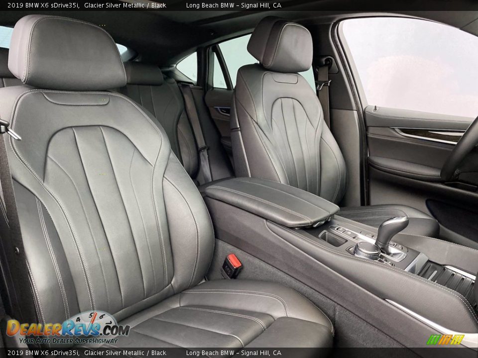 Front Seat of 2019 BMW X6 sDrive35i Photo #34