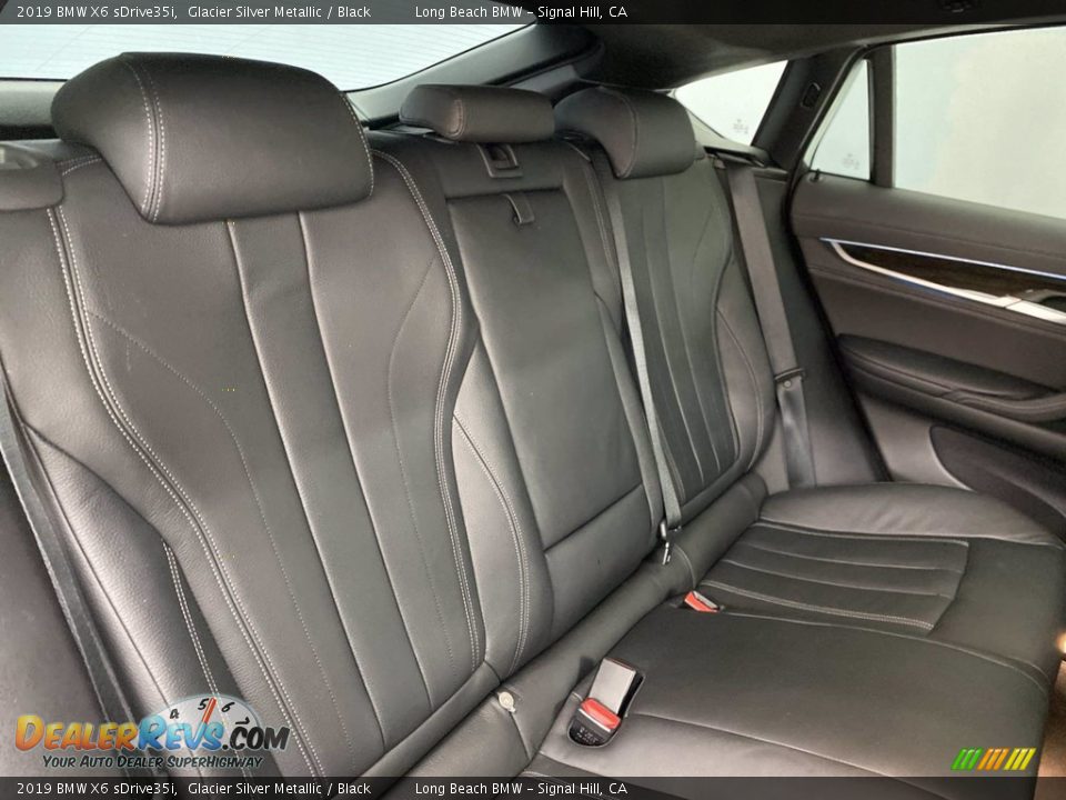Rear Seat of 2019 BMW X6 sDrive35i Photo #36