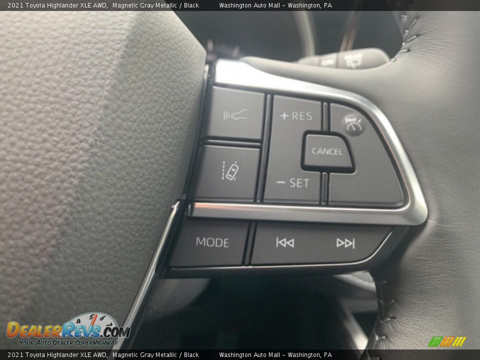 2021 Toyota Highlander XLE AWD Magnetic Gray Metallic / Black Photo #8