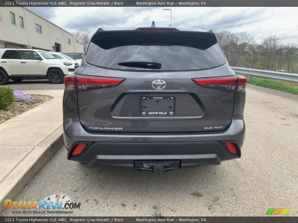 2021 Toyota Highlander XLE AWD Magnetic Gray Metallic / Black Photo #15