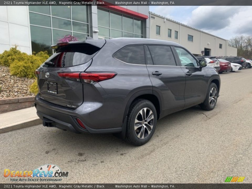 2021 Toyota Highlander XLE AWD Magnetic Gray Metallic / Black Photo #16