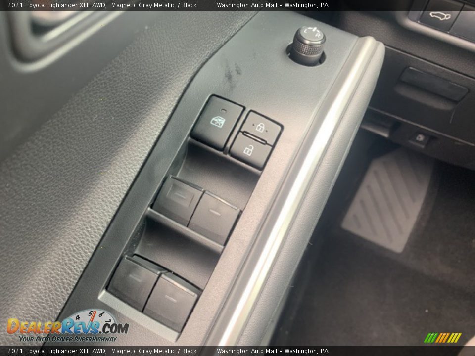 2021 Toyota Highlander XLE AWD Magnetic Gray Metallic / Black Photo #22