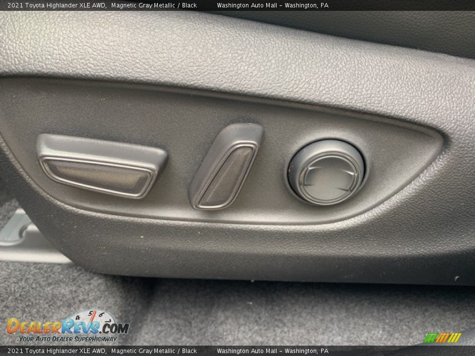 2021 Toyota Highlander XLE AWD Magnetic Gray Metallic / Black Photo #24