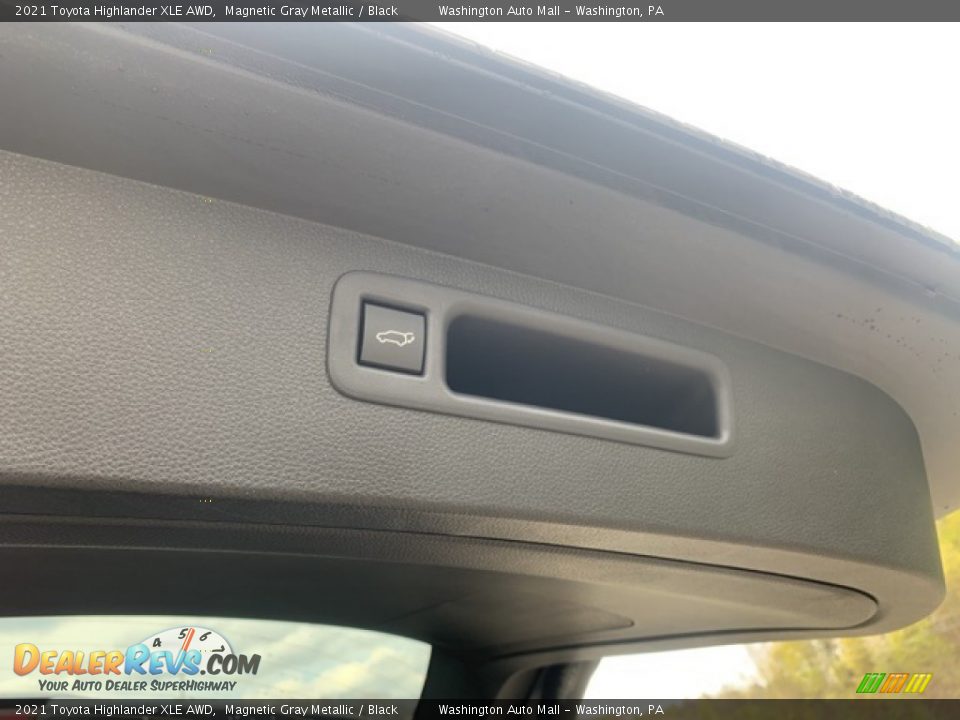 2021 Toyota Highlander XLE AWD Magnetic Gray Metallic / Black Photo #34