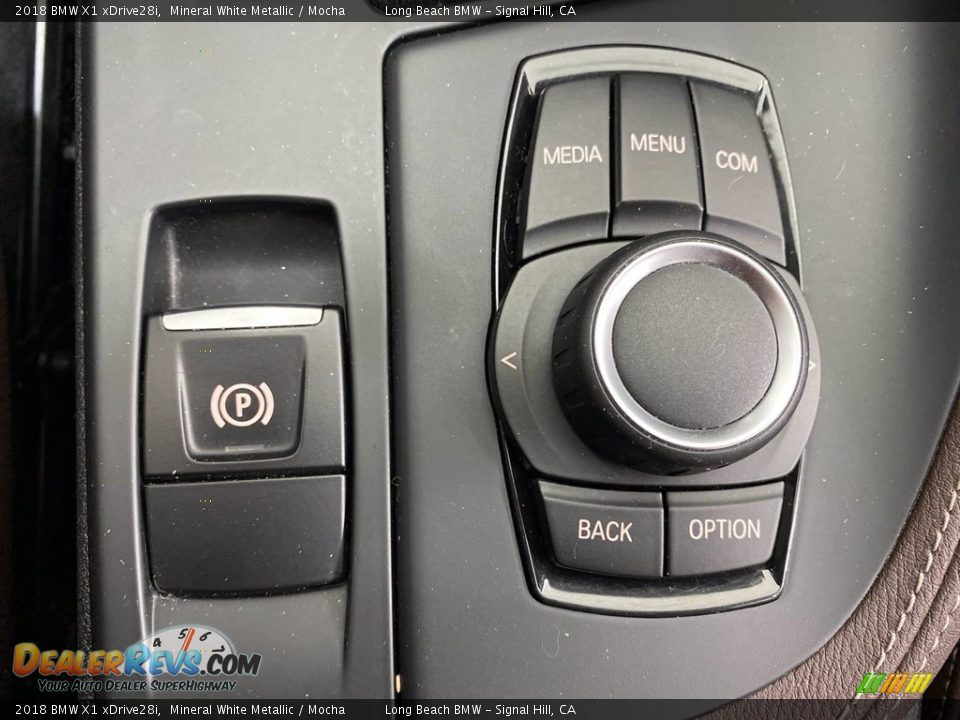 Controls of 2018 BMW X1 xDrive28i Photo #29