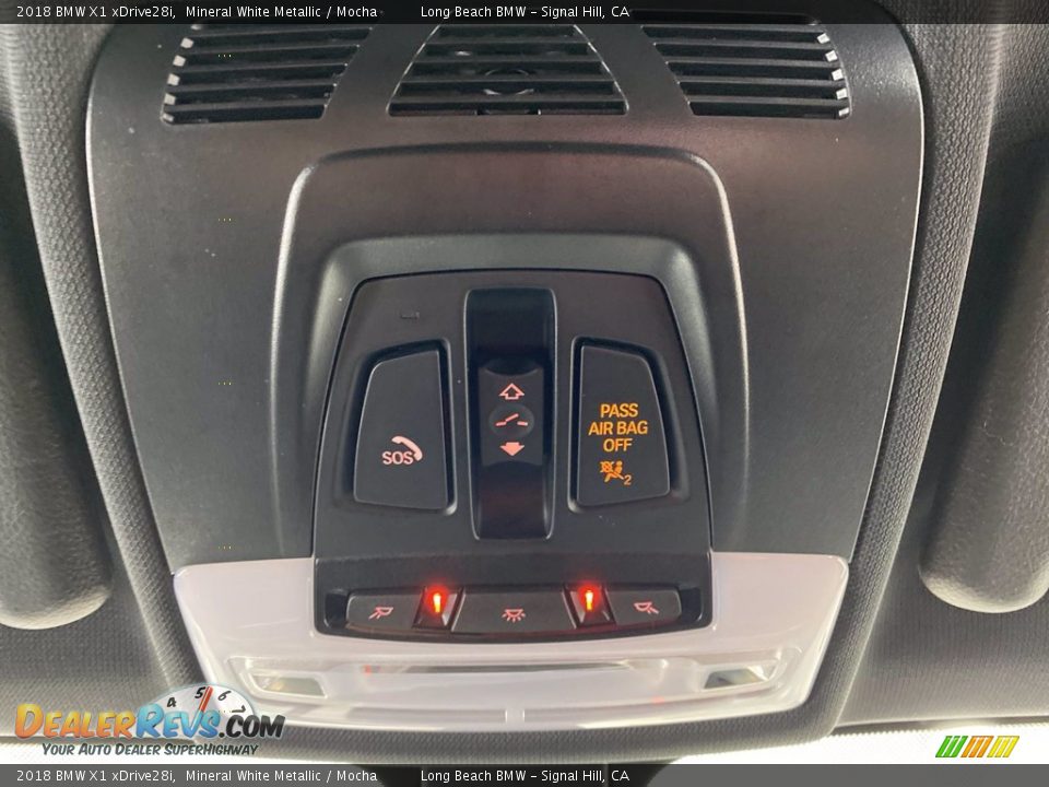 Controls of 2018 BMW X1 xDrive28i Photo #30
