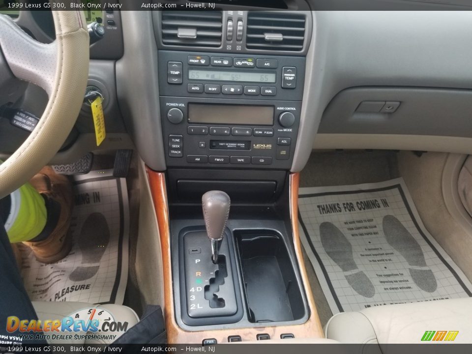 1999 Lexus GS 300 Black Onyx / Ivory Photo #16