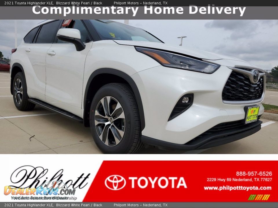 2021 Toyota Highlander XLE Blizzard White Pearl / Black Photo #1