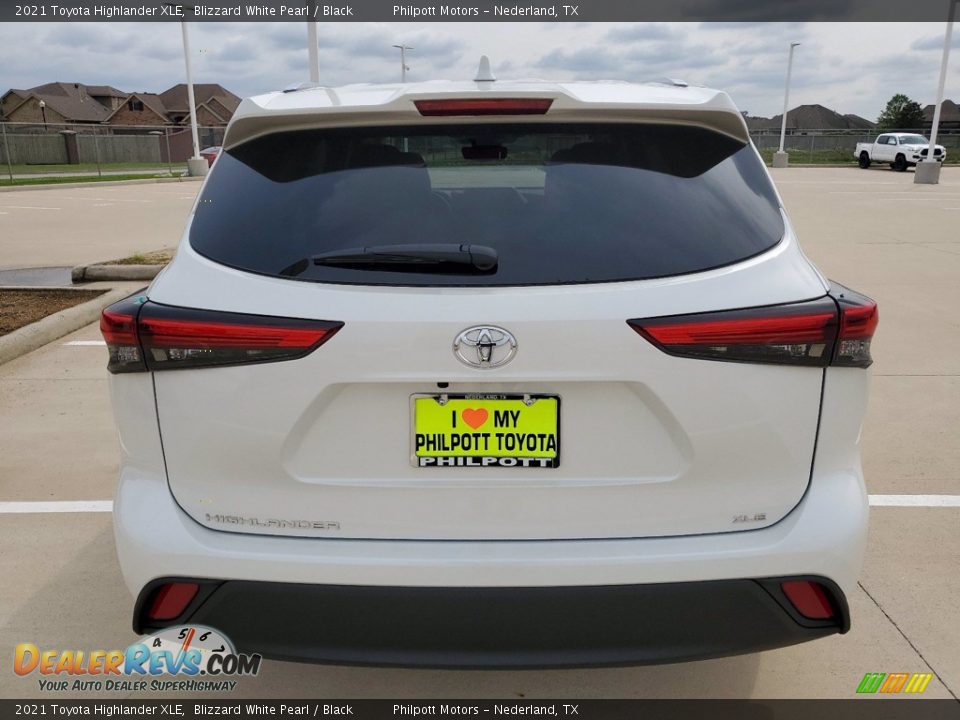 2021 Toyota Highlander XLE Blizzard White Pearl / Black Photo #8
