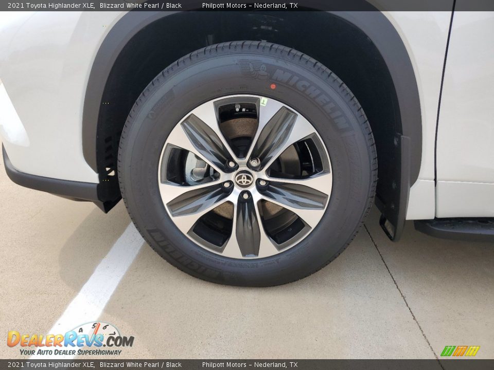 2021 Toyota Highlander XLE Blizzard White Pearl / Black Photo #10