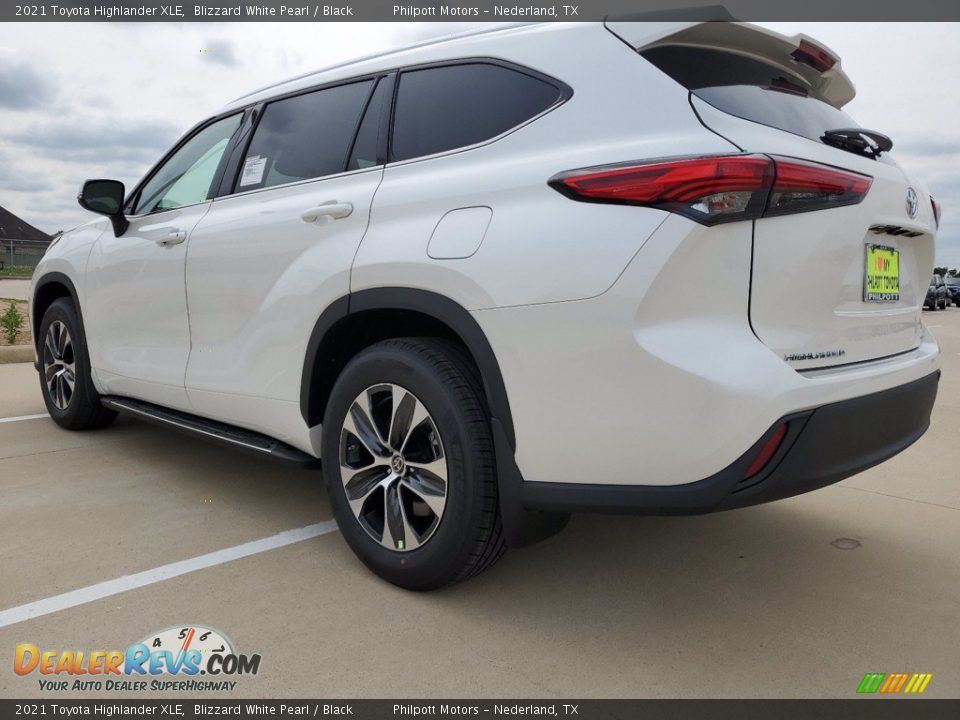 2021 Toyota Highlander XLE Blizzard White Pearl / Black Photo #11