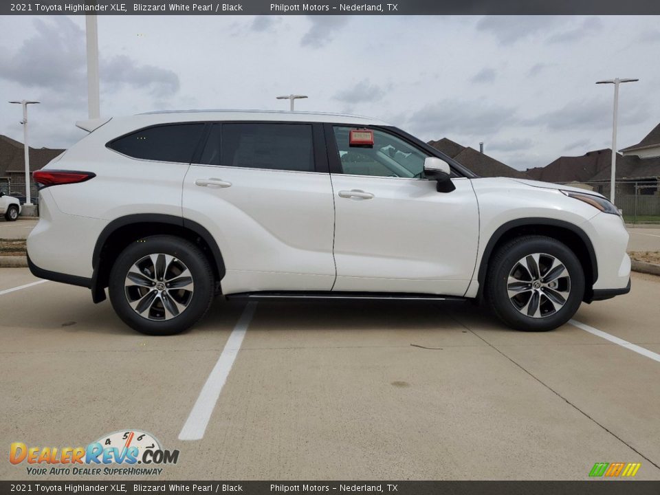 2021 Toyota Highlander XLE Blizzard White Pearl / Black Photo #12