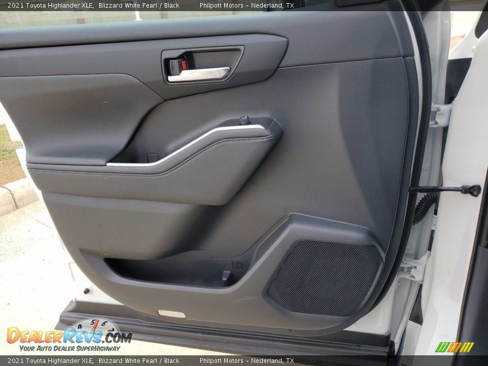 2021 Toyota Highlander XLE Blizzard White Pearl / Black Photo #13