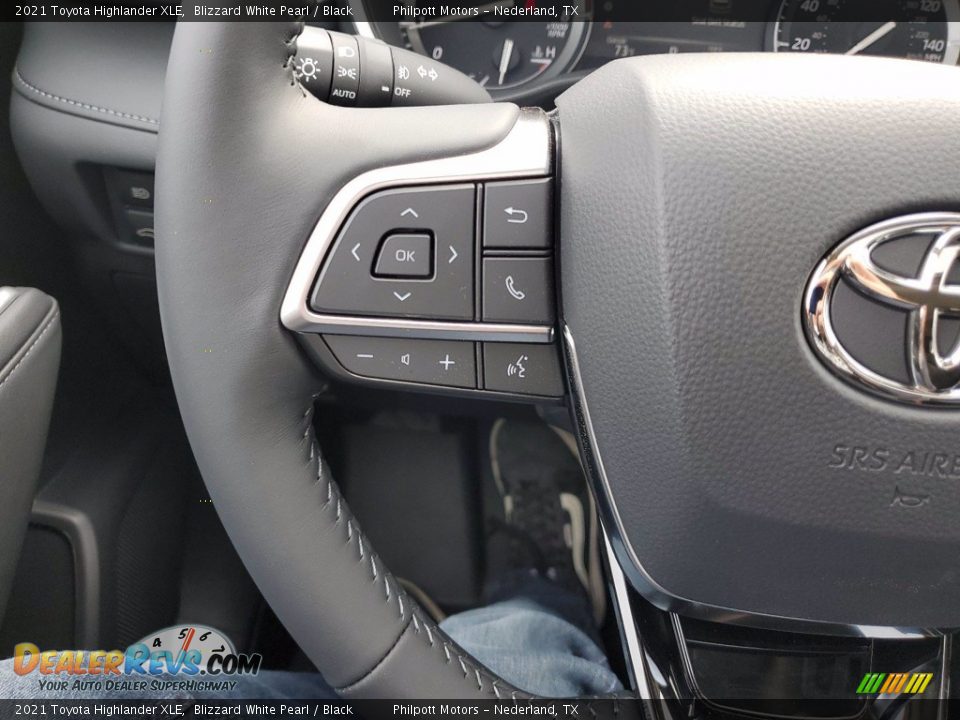 2021 Toyota Highlander XLE Blizzard White Pearl / Black Photo #16