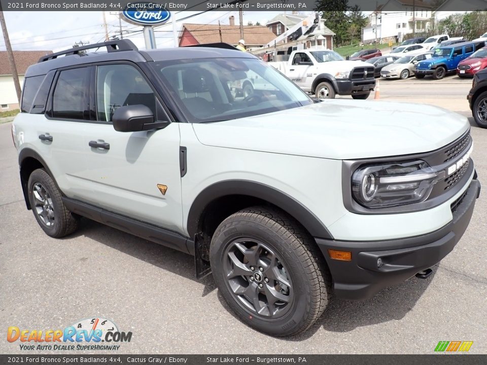 Front 3/4 View of 2021 Ford Bronco Sport Badlands 4x4 Photo #8