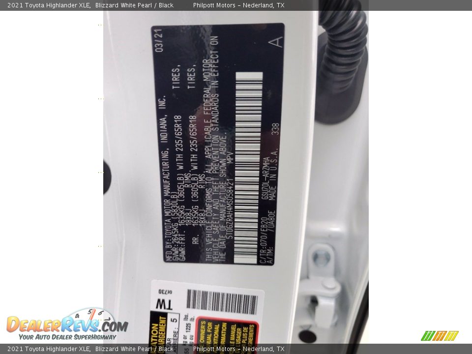 2021 Toyota Highlander XLE Blizzard White Pearl / Black Photo #25