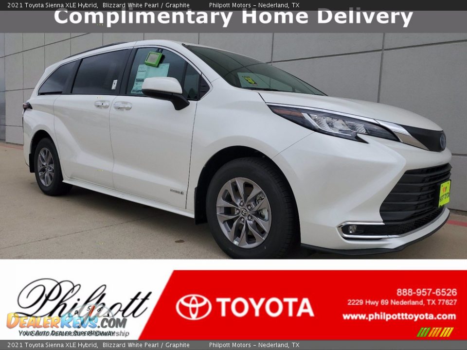 2021 Toyota Sienna XLE Hybrid Blizzard White Pearl / Graphite Photo #1
