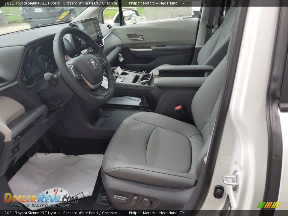 2021 Toyota Sienna XLE Hybrid Blizzard White Pearl / Graphite Photo #4