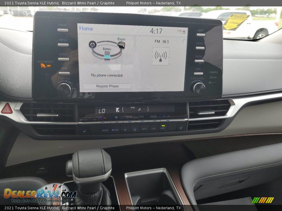 2021 Toyota Sienna XLE Hybrid Blizzard White Pearl / Graphite Photo #17