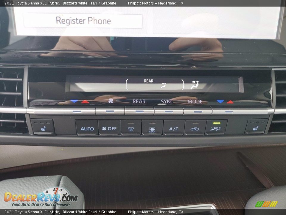 2021 Toyota Sienna XLE Hybrid Blizzard White Pearl / Graphite Photo #23