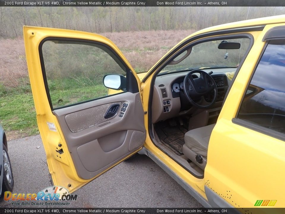 2001 Ford Escape XLT V6 4WD Chrome Yellow Metallic / Medium Graphite Grey Photo #15