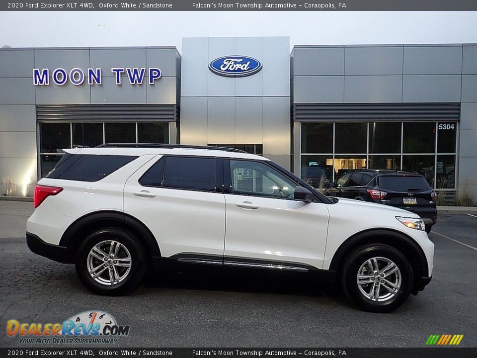 2020 Ford Explorer XLT 4WD Oxford White / Sandstone Photo #1