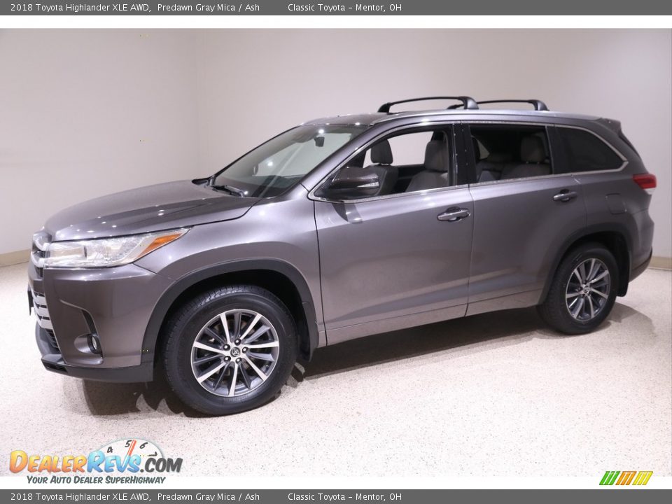 2018 Toyota Highlander XLE AWD Predawn Gray Mica / Ash Photo #3