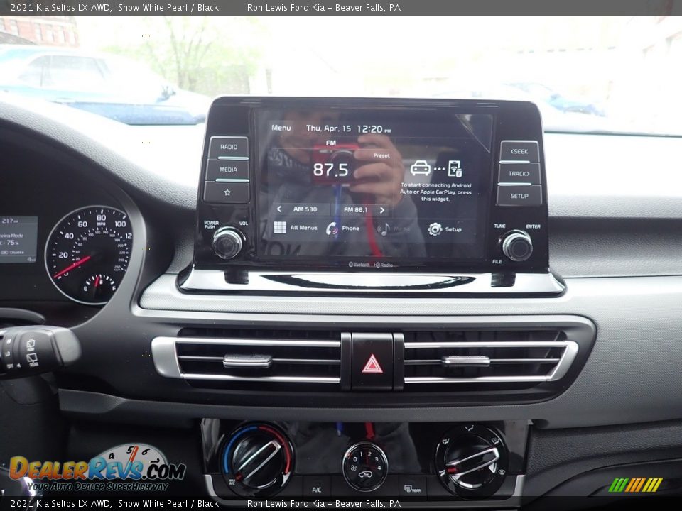 2021 Kia Seltos LX AWD Snow White Pearl / Black Photo #16