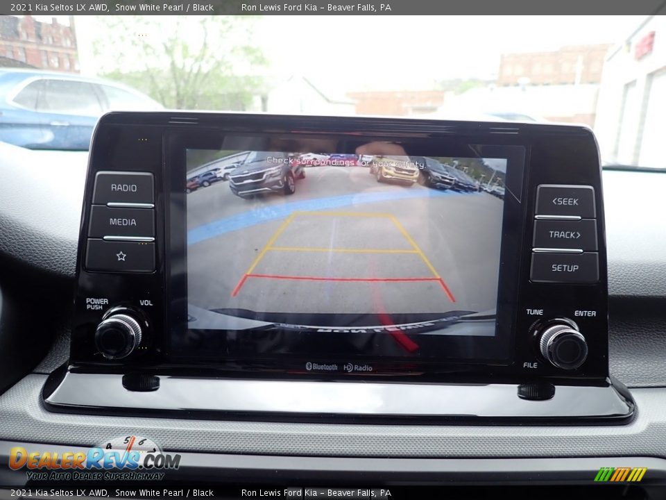 2021 Kia Seltos LX AWD Snow White Pearl / Black Photo #17