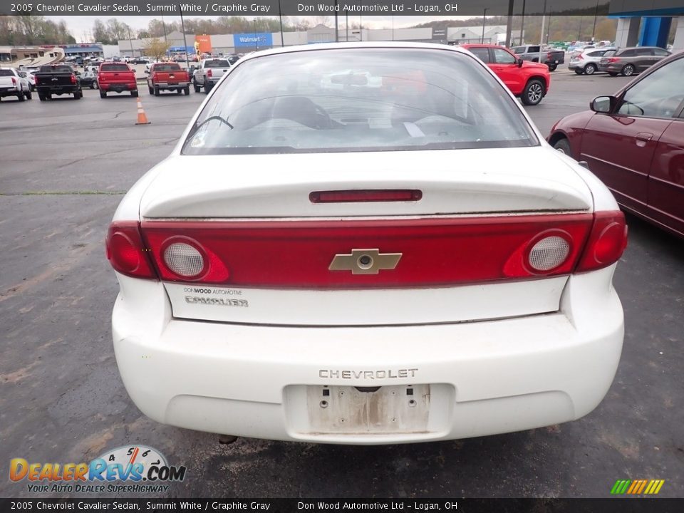 2005 Chevrolet Cavalier Sedan Summit White / Graphite Gray Photo #11