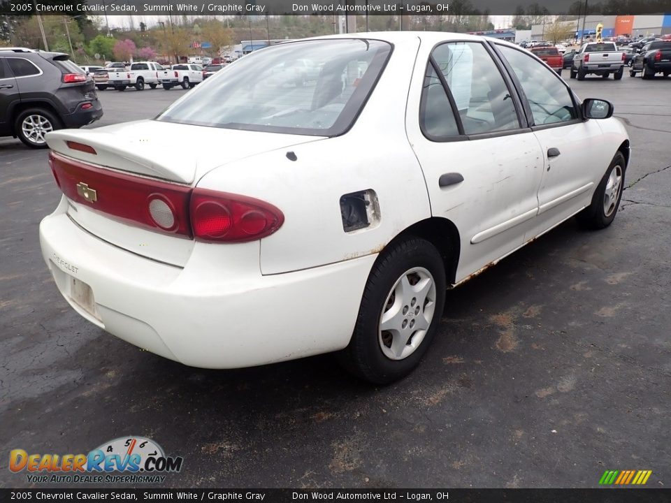 2005 Chevrolet Cavalier Sedan Summit White / Graphite Gray Photo #12