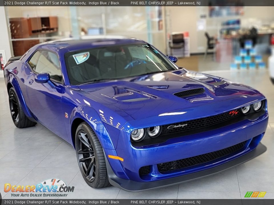 Front 3/4 View of 2021 Dodge Challenger R/T Scat Pack Widebody Photo #13