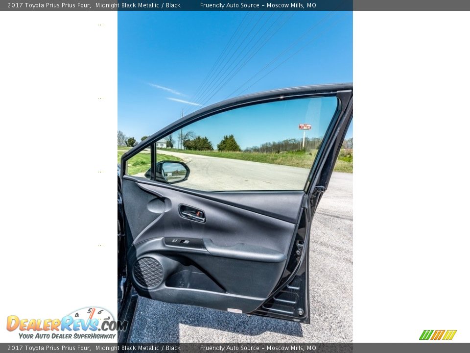 2017 Toyota Prius Prius Four Midnight Black Metallic / Black Photo #26
