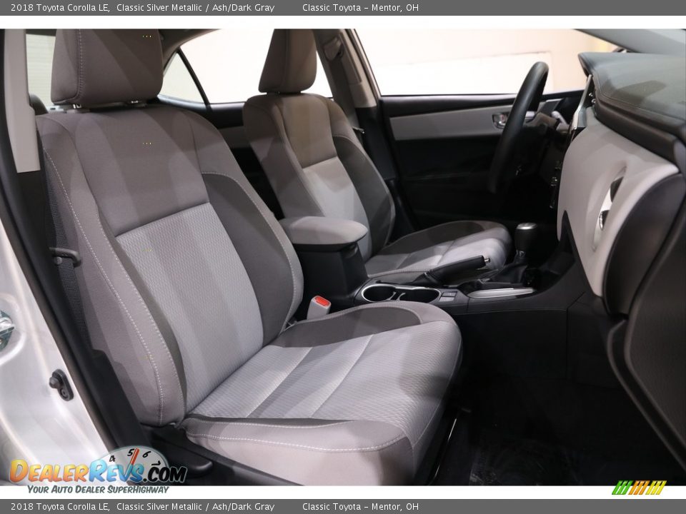 2018 Toyota Corolla LE Classic Silver Metallic / Ash/Dark Gray Photo #13
