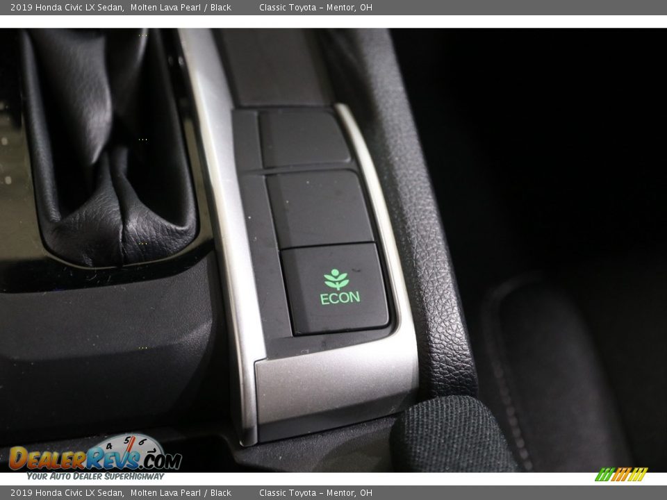 2019 Honda Civic LX Sedan Molten Lava Pearl / Black Photo #12