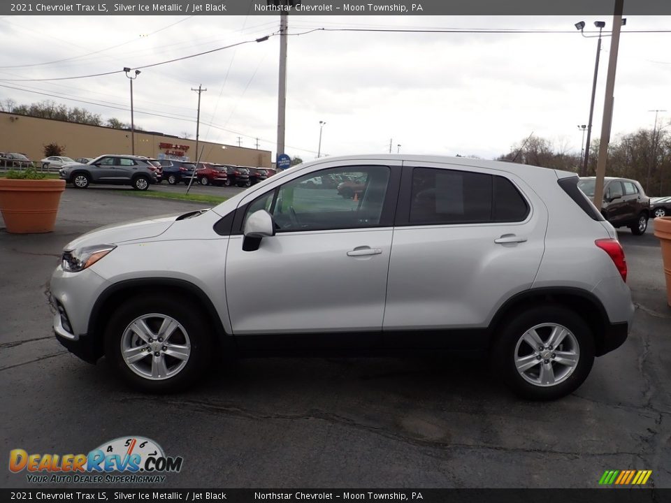 2021 Chevrolet Trax LS Silver Ice Metallic / Jet Black Photo #2