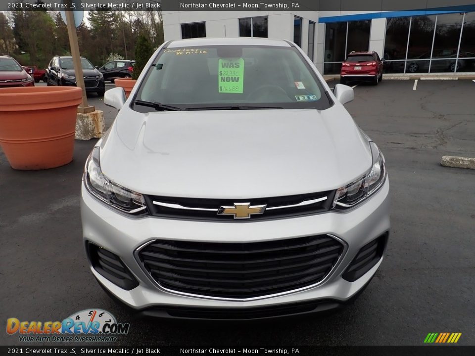 2021 Chevrolet Trax LS Silver Ice Metallic / Jet Black Photo #9