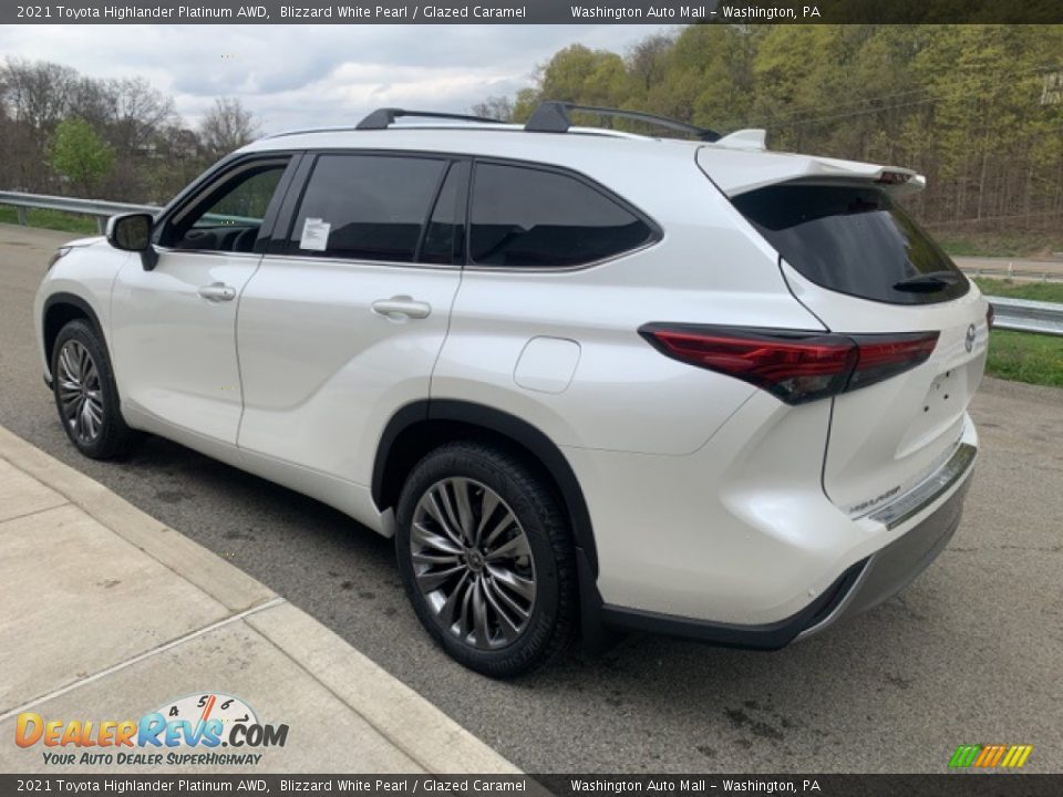 2021 Toyota Highlander Platinum AWD Blizzard White Pearl / Glazed Caramel Photo #2