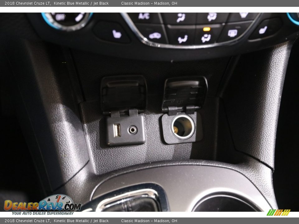 2018 Chevrolet Cruze LT Kinetic Blue Metallic / Jet Black Photo #13