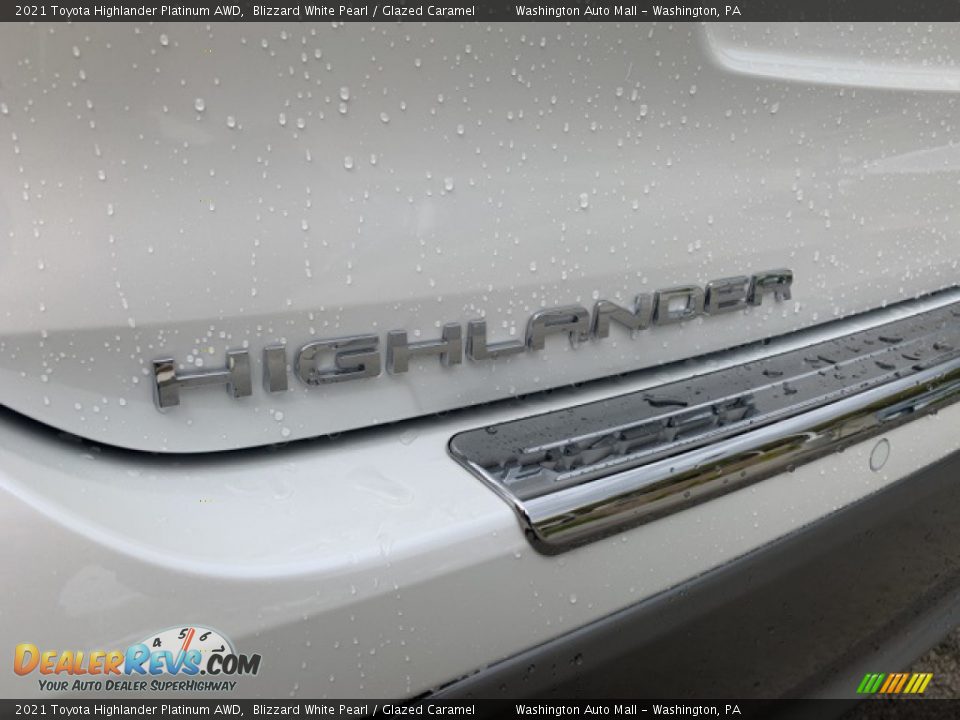 2021 Toyota Highlander Platinum AWD Blizzard White Pearl / Glazed Caramel Photo #22