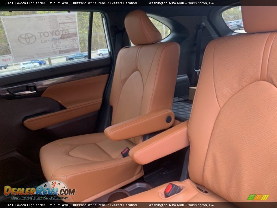 Rear Seat of 2021 Toyota Highlander Platinum AWD Photo #25