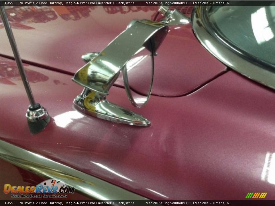 1959 Buick Invicta 2 Door Hardtop Magic-Mirror Lido Lavender / Black/White Photo #4