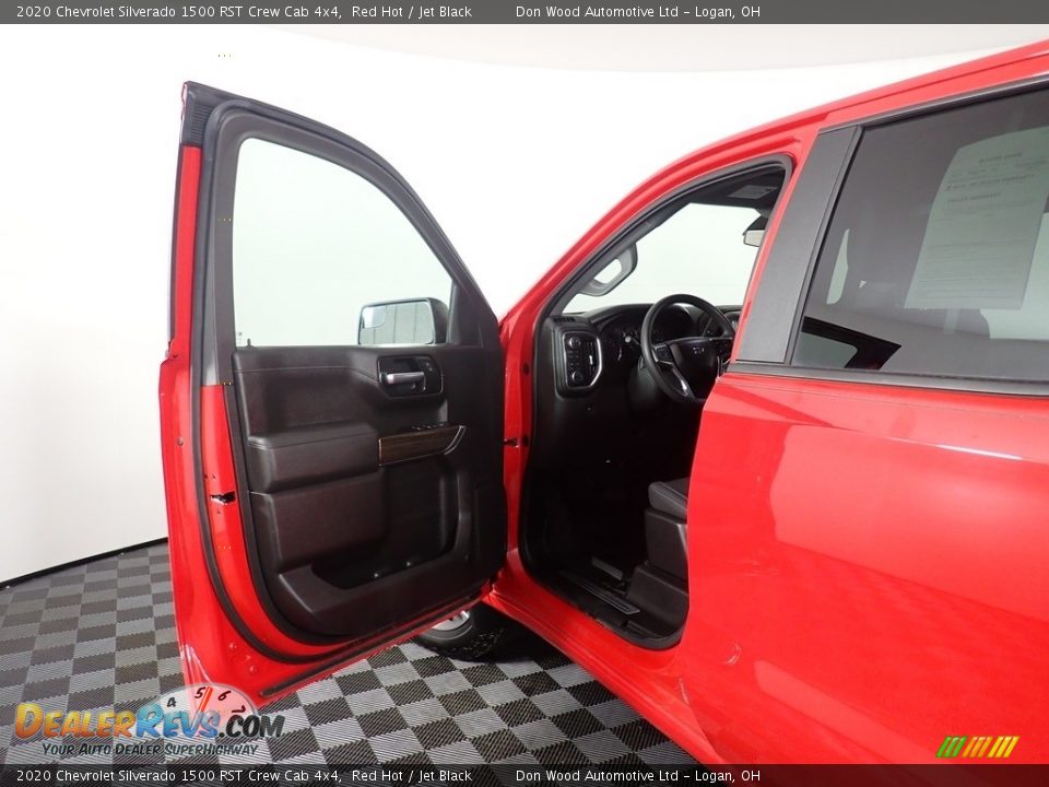 2020 Chevrolet Silverado 1500 RST Crew Cab 4x4 Red Hot / Jet Black Photo #29