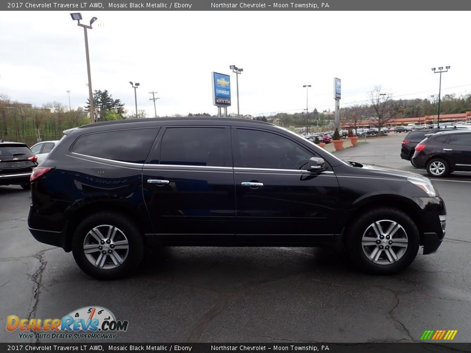 2017 Chevrolet Traverse LT AWD Mosaic Black Metallic / Ebony Photo #10