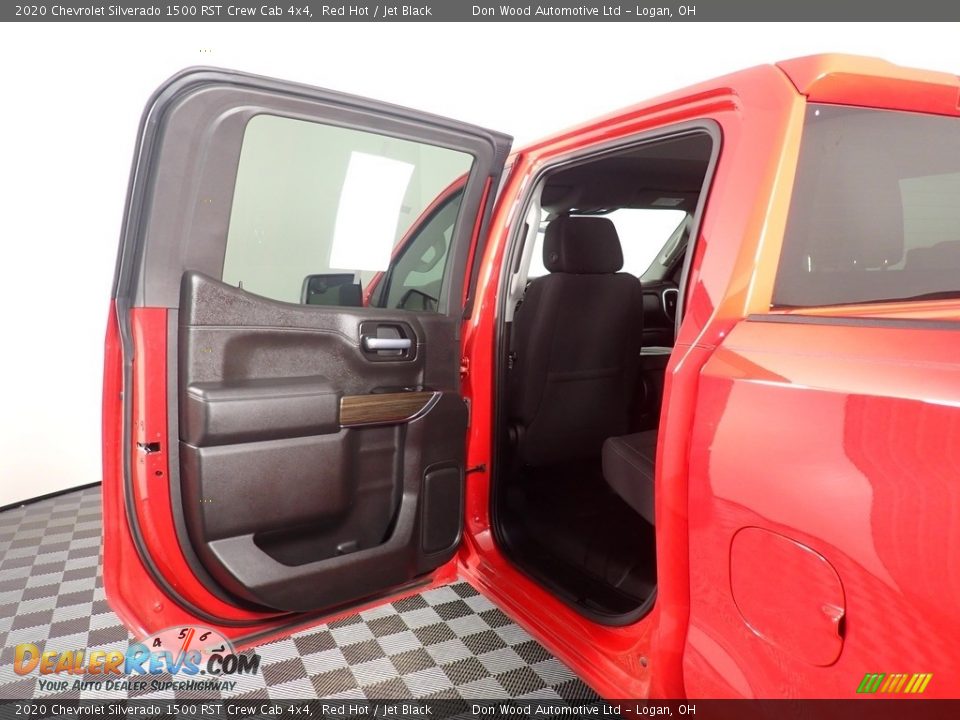 2020 Chevrolet Silverado 1500 RST Crew Cab 4x4 Red Hot / Jet Black Photo #32