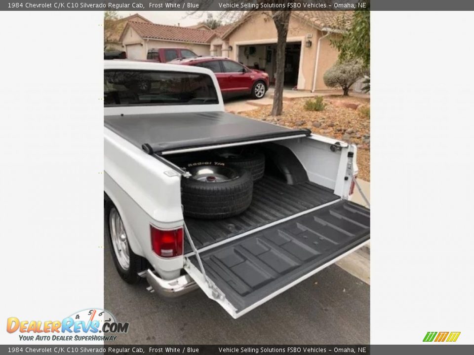 1984 Chevrolet C/K C10 Silverado Regular Cab Frost White / Blue Photo #12