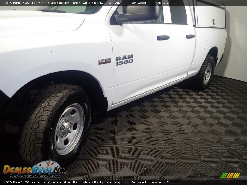 2015 Ram 1500 Tradesman Quad Cab 4x4 Bright White / Black/Diesel Gray Photo #9