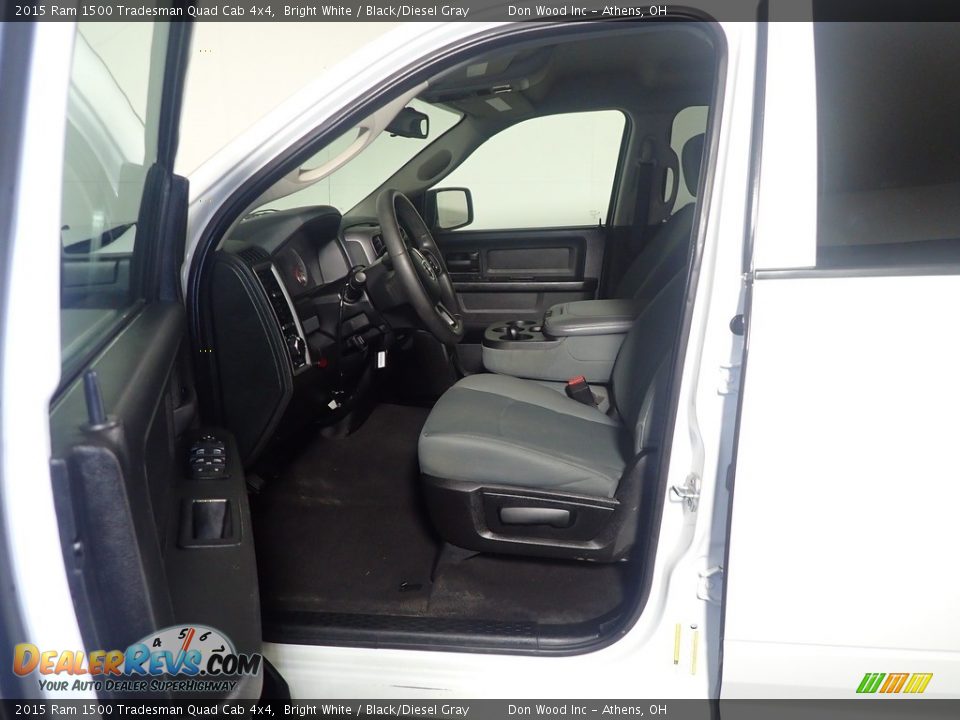 2015 Ram 1500 Tradesman Quad Cab 4x4 Bright White / Black/Diesel Gray Photo #20