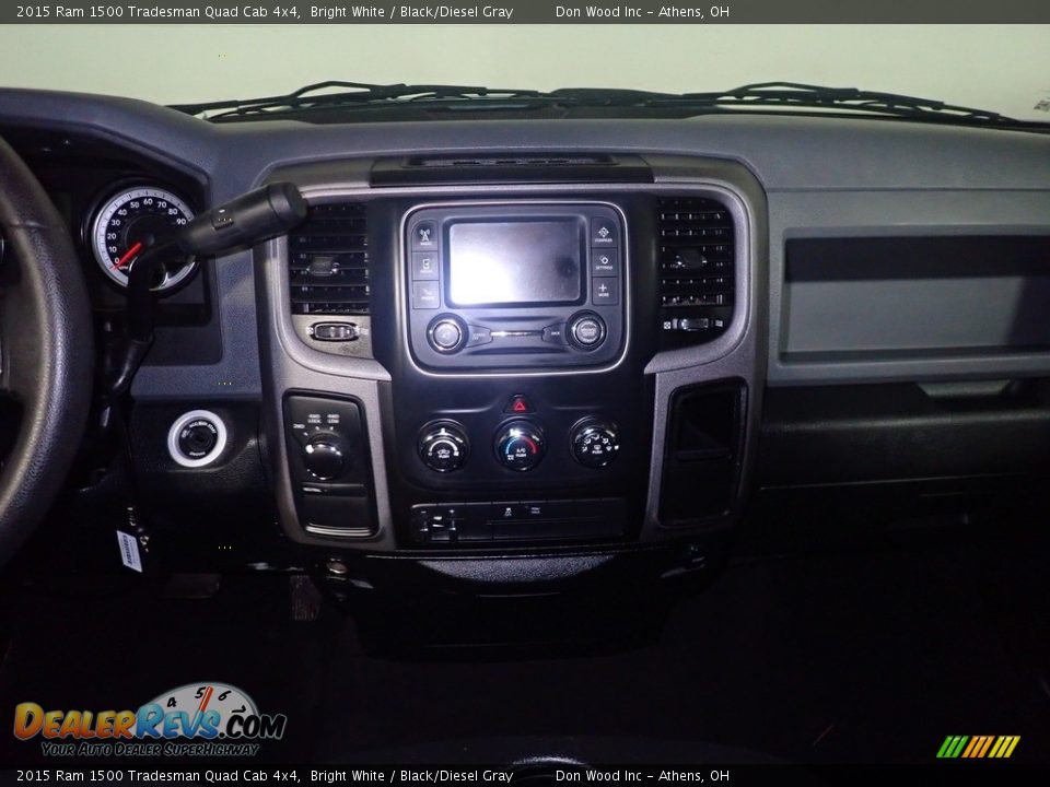 2015 Ram 1500 Tradesman Quad Cab 4x4 Bright White / Black/Diesel Gray Photo #23