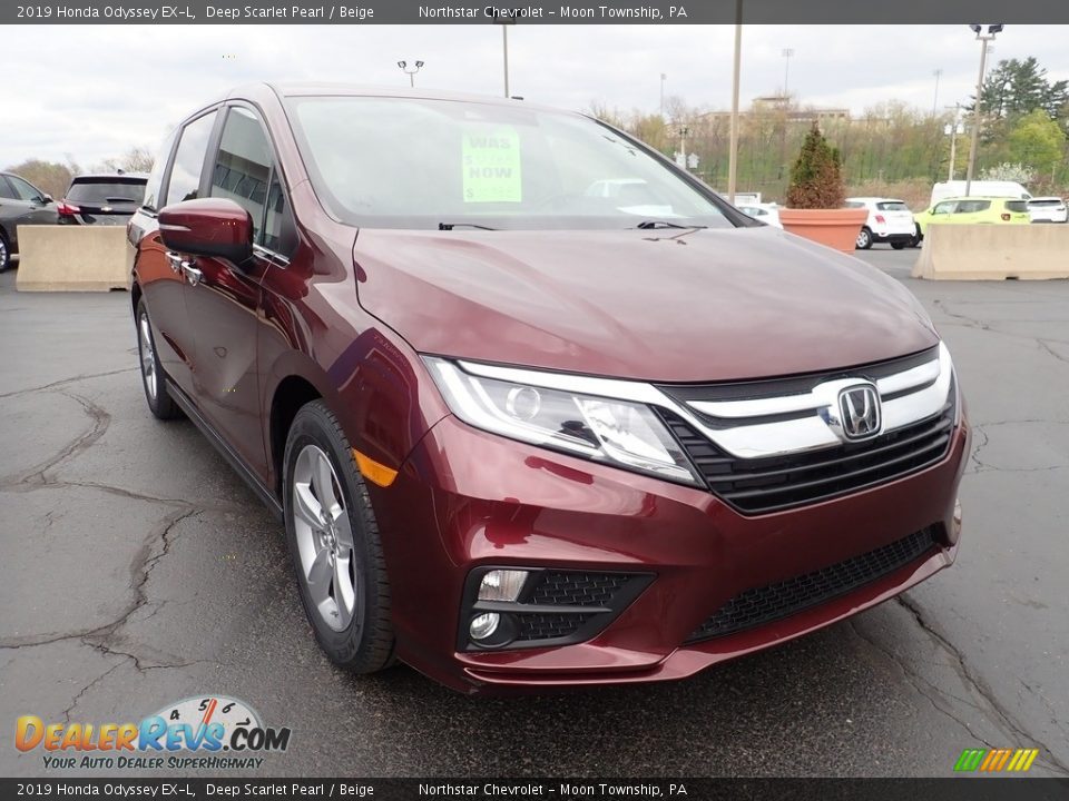 Front 3/4 View of 2019 Honda Odyssey EX-L Photo #12